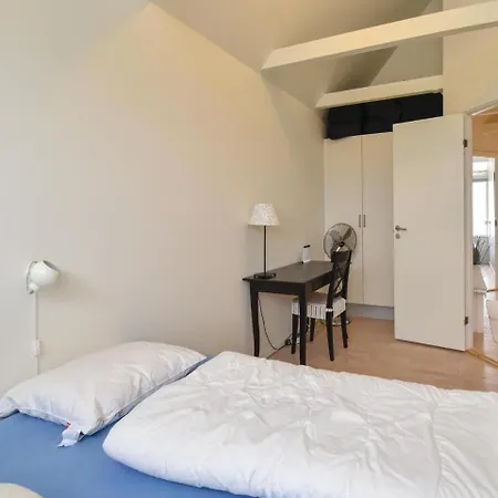 Casa de Férias Three-bedroom Holiday In *